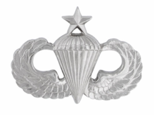 Senior Parachutists Pin