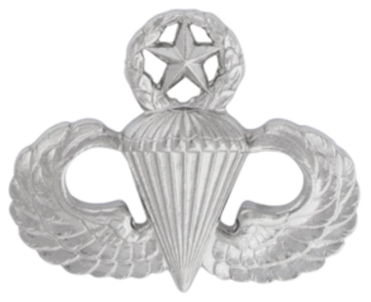 Master Parachutist Pin