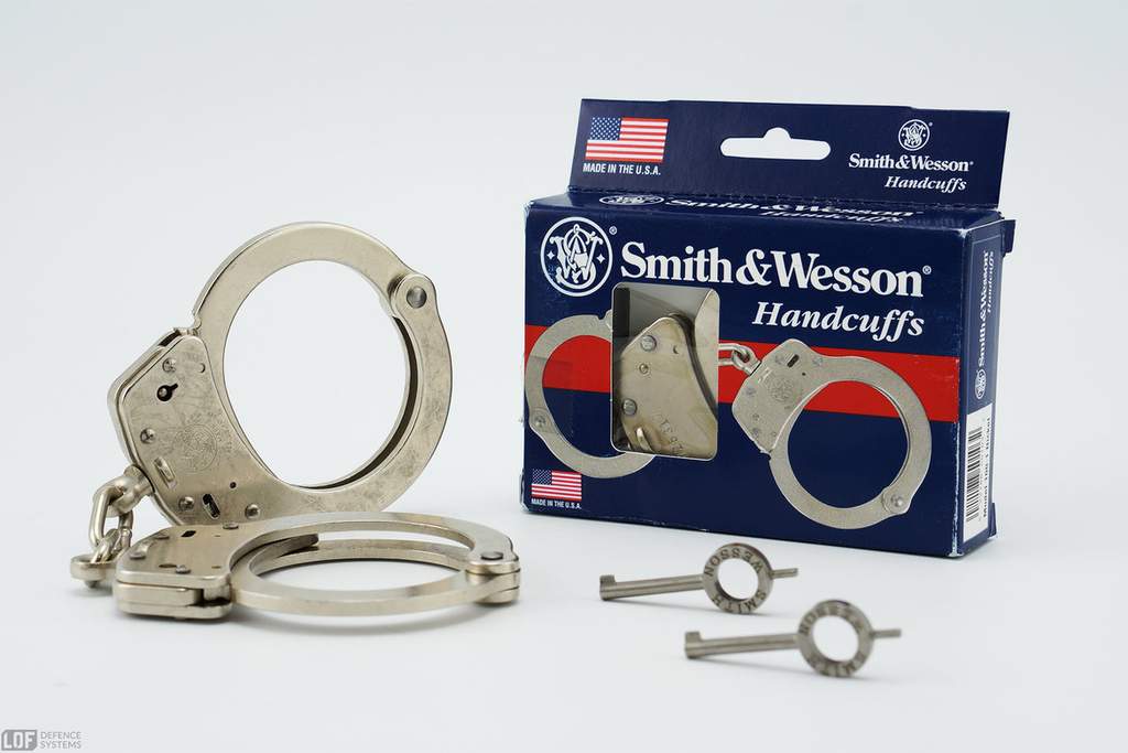 S&W Model 100 Handcuffs